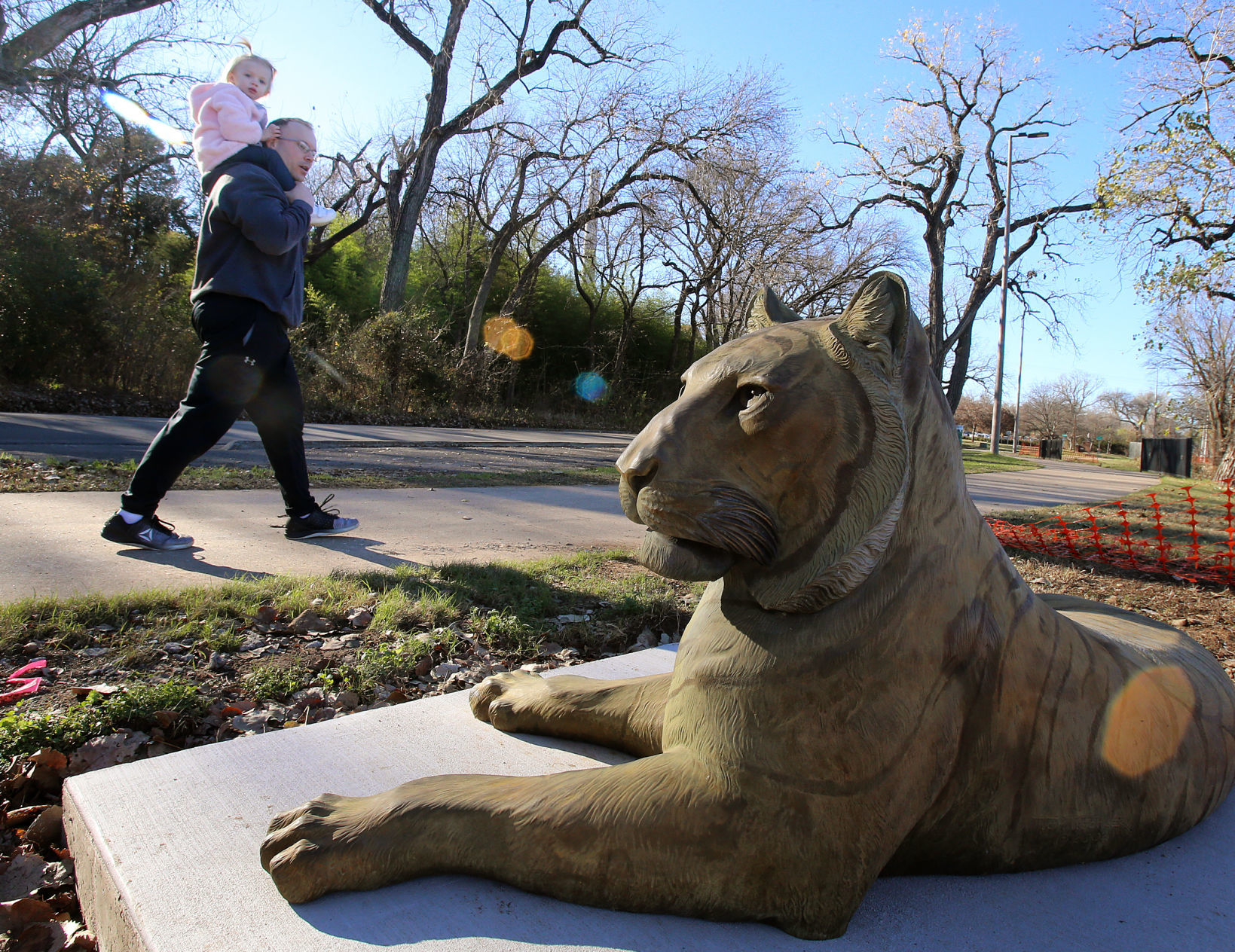 park statues - tiger